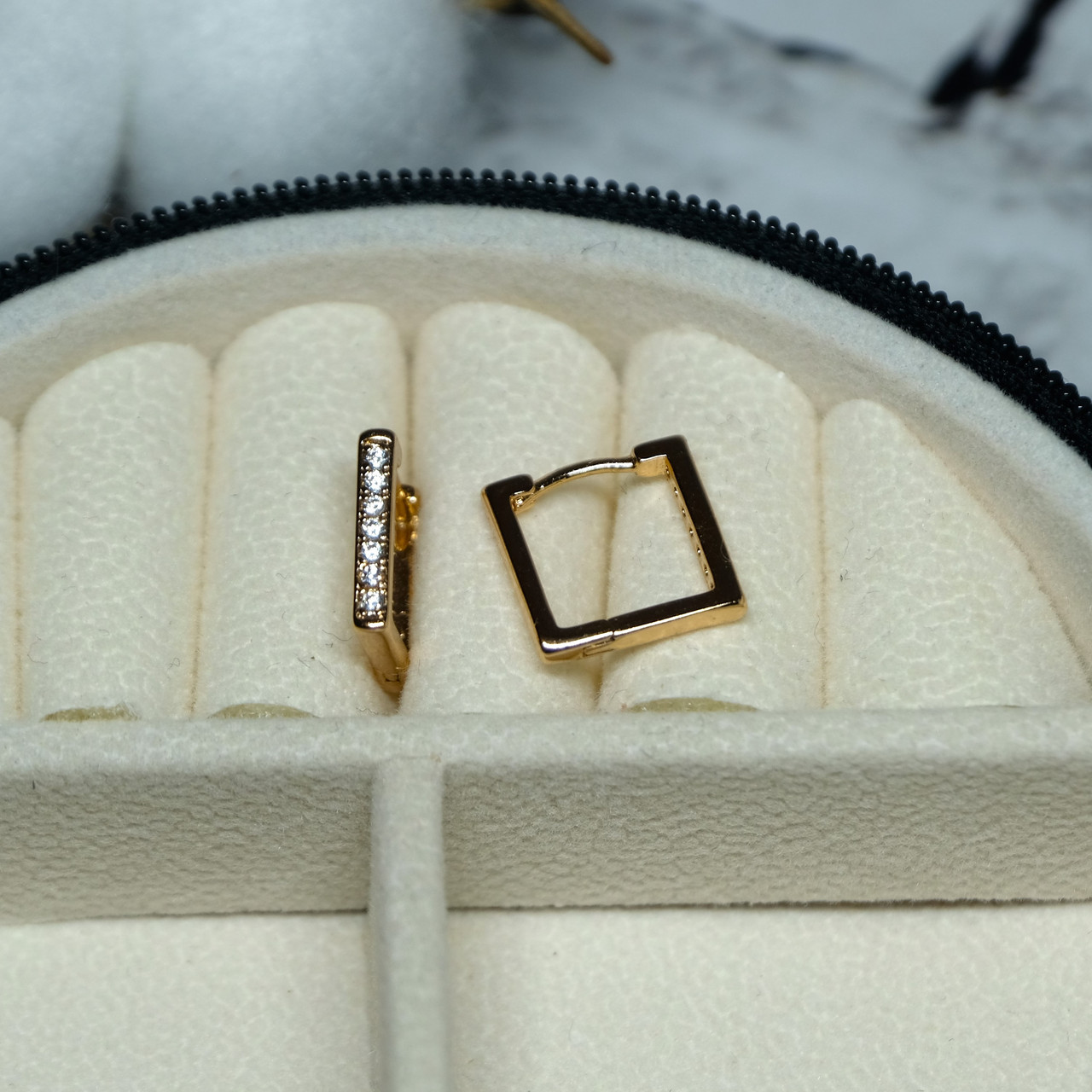 Сережки Xuping Jewelry квадрат з білим цирконом з медичного сплаву 12х2 мм XC-794