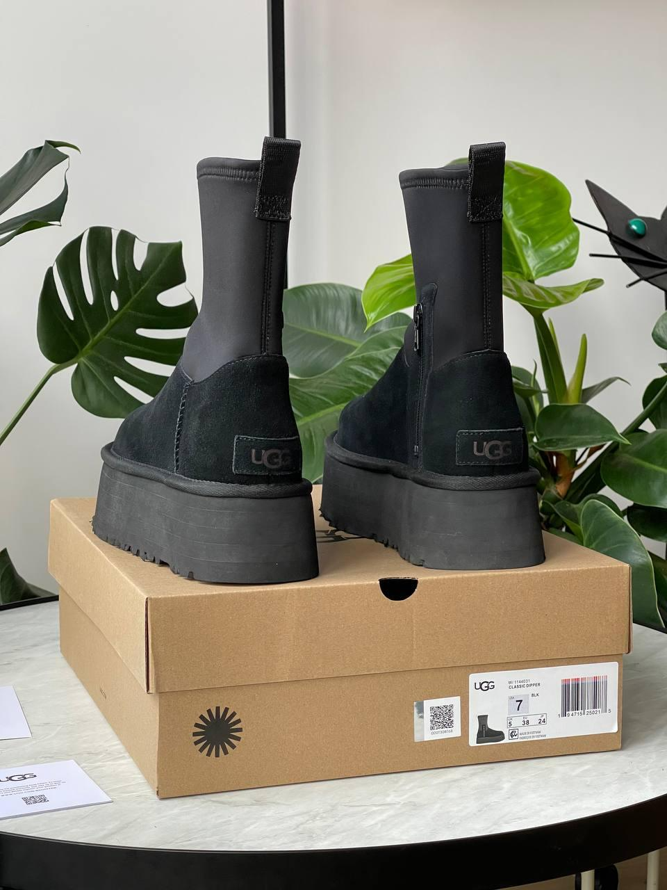 Жіночі уги UGG Classic Dipper Boot Black Green 1144031-BLK, фото 1
