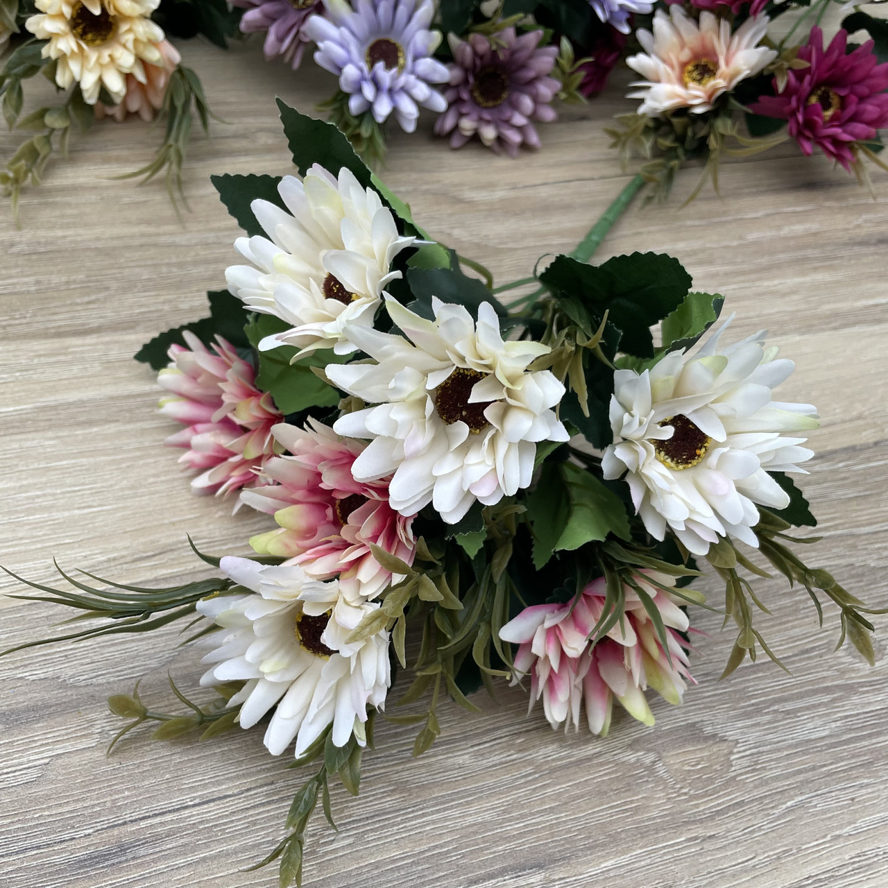 Штучні букети хризантеми 30 см мікс біло рожевий, фото 1