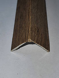 Кутовий алюмінієвий поріжок 20*20 мм довжина 2,70 Дуб мокко