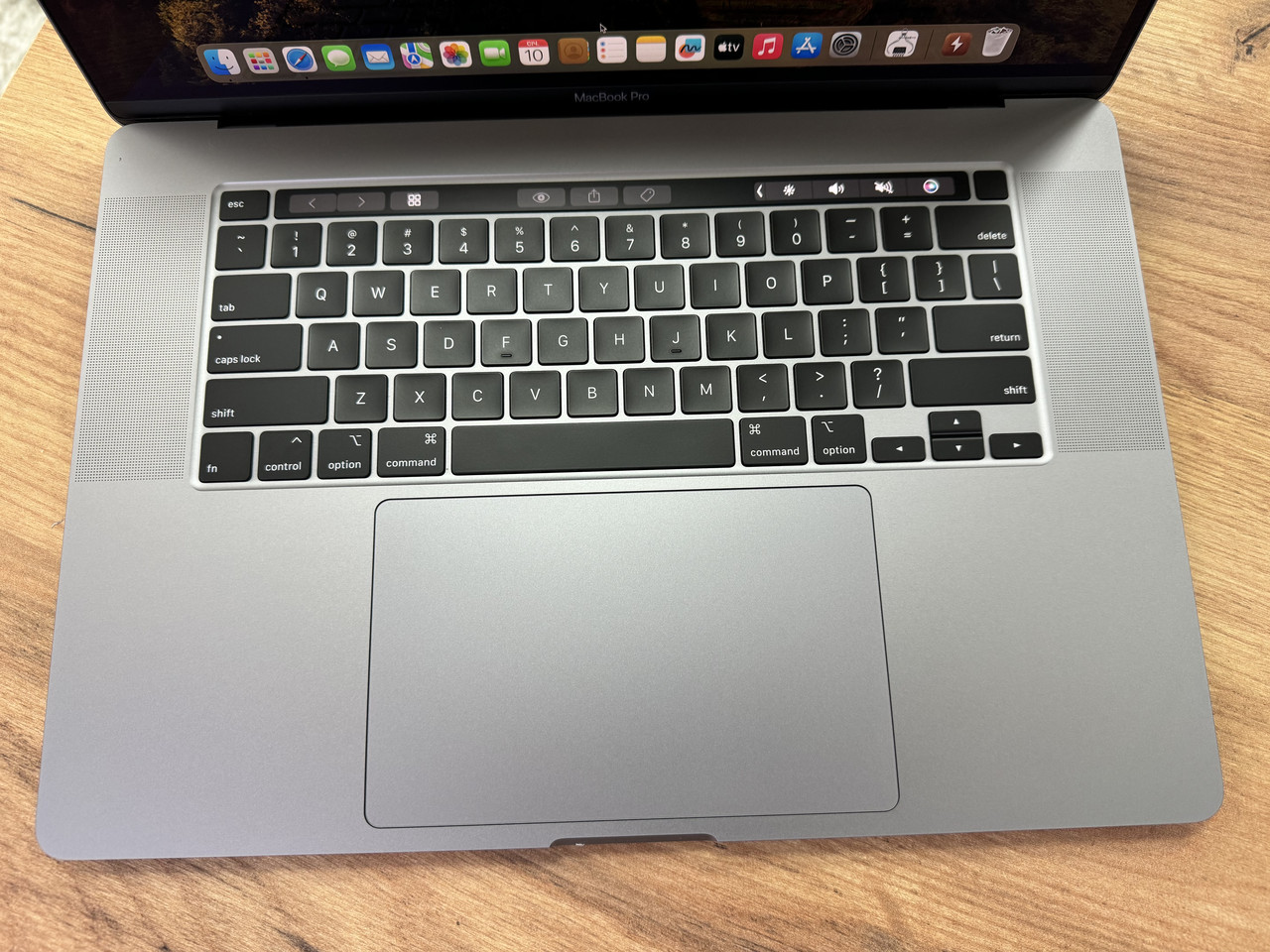 Ноутбук Apple Macbook Pro 16 2019 A2141 Touchbar i9 2.4 GHz 32GB