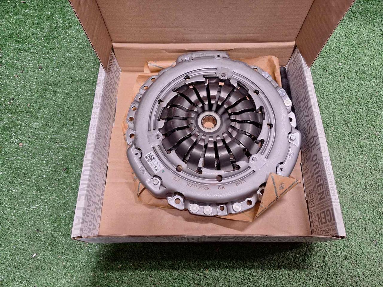 Зчеплення комплект 1.5 DCI Renault Оригінал 302057302R