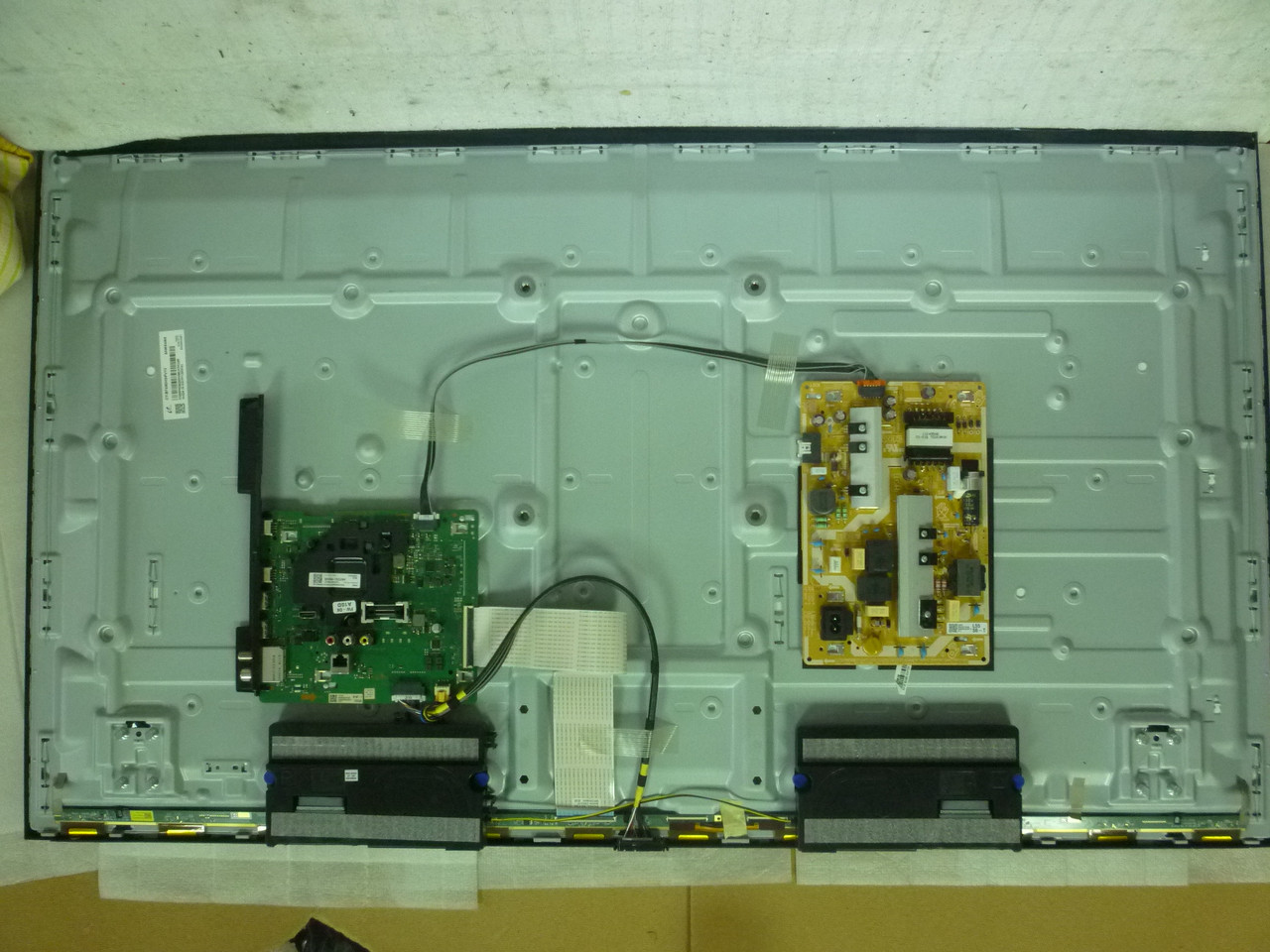Запчастини до телевізора Samsung UE50TU8000U (BN41-02756B, BN44-01054E, SFPCX495G-002_20124, BN96-39821F, BN59-01342B)