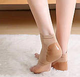 Шкарпетки із силіконовими п'ятами. Напівноски для п'ят із зволожуючим ефектом бежеві розмір універсальний, фото 5