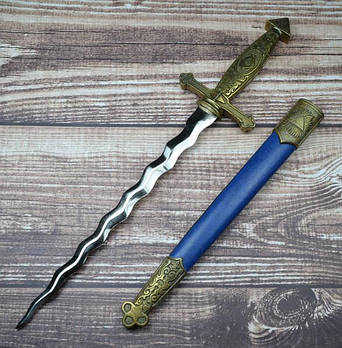 Кинджал масонський символ могутності і багатства + підставка