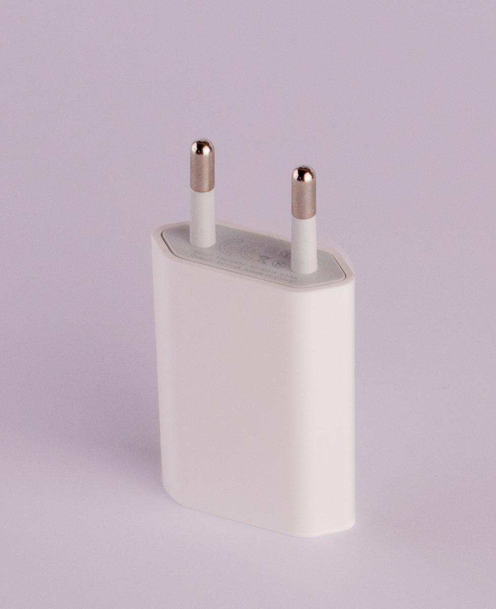 Мережевий зарядний пристрій USB 1.0А прямокутник білий