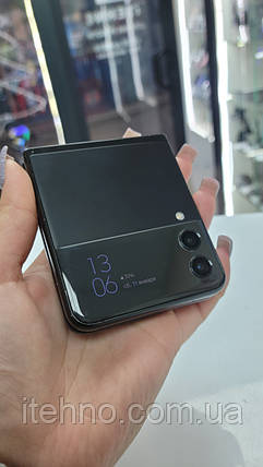 Б/в Samsung Galaxy Z Flip3 5G 8/128GB, фото 1