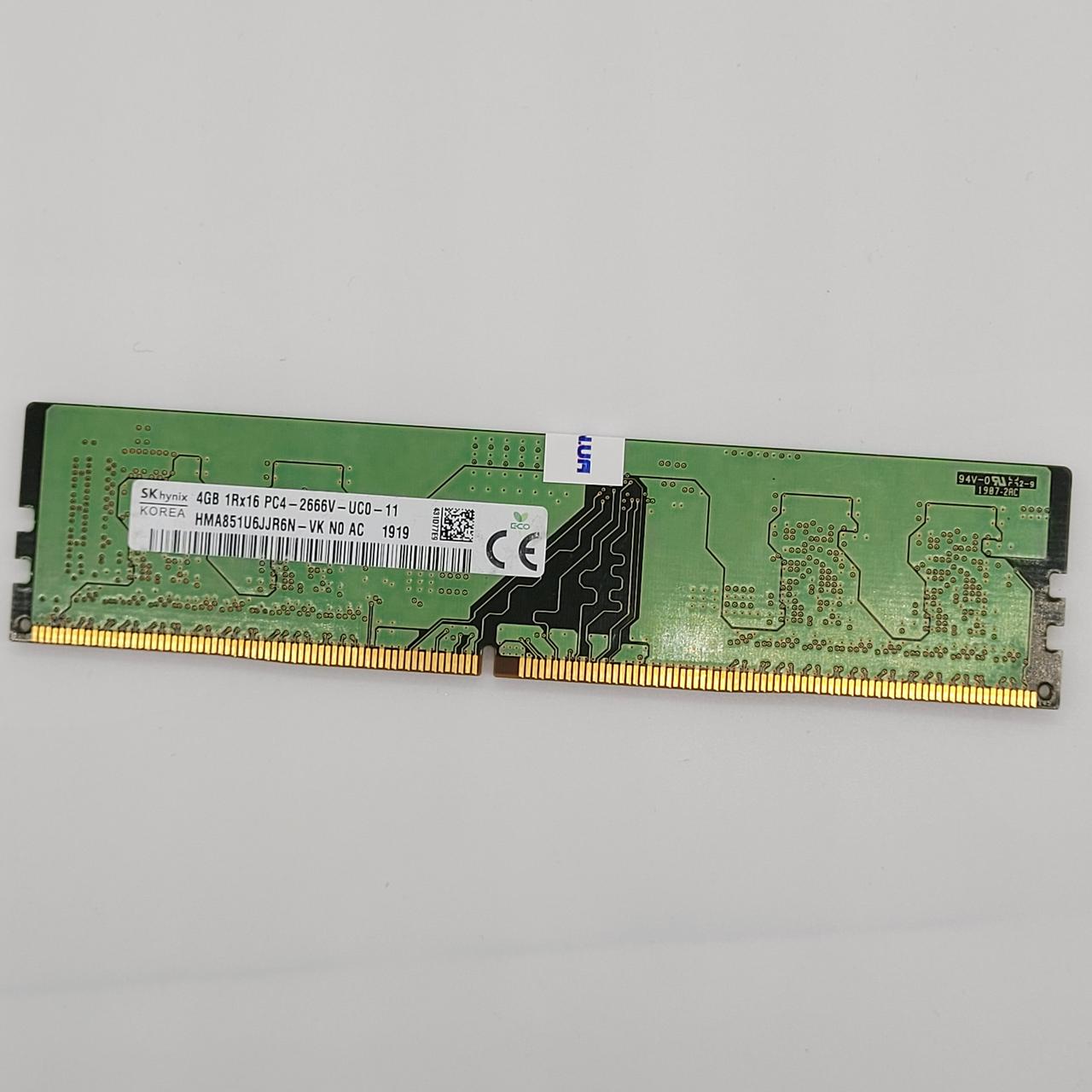 Оперативна пам'ять SK Hynix DDR4 4Gb 2666MHz PC4-21300U 1R16 CL19 (HMA851U6JJR6N-VK N0 AC) Б/В