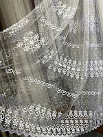 Тюль з вишитим узором біла фатин