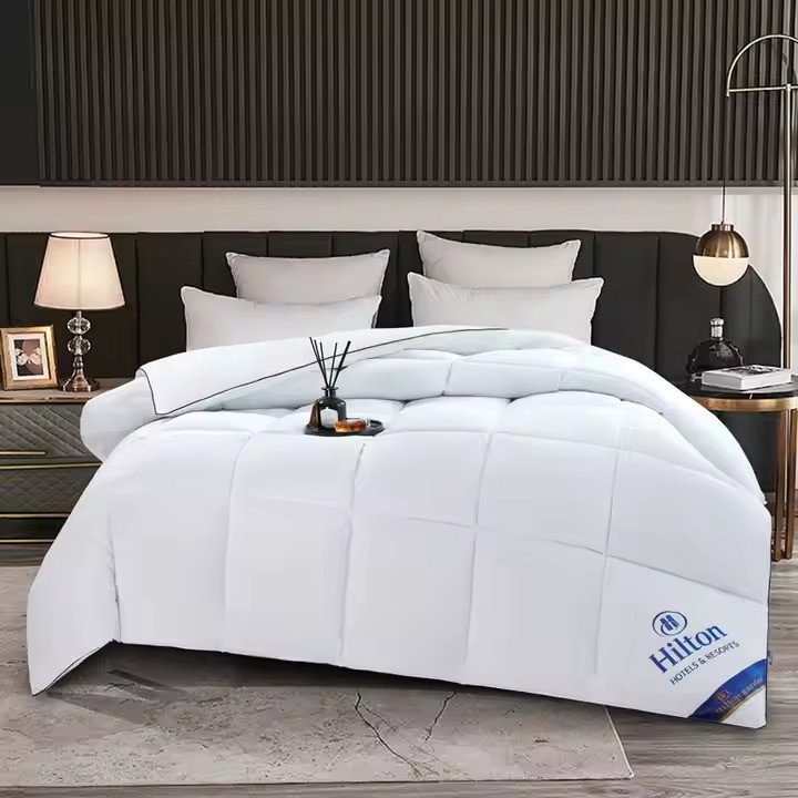 Ковдра односпальна готельна, розмір 150x200 см, 3 кг, біла, для готельних наборів силіконовий наповнювач