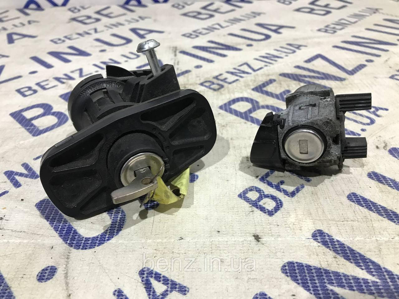 Комплект личинок замків Mercedes W212, W204, C207 A2047600377, A2047500061