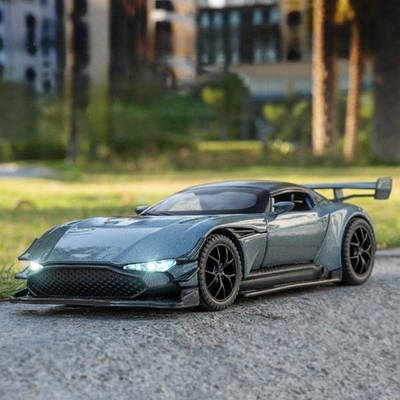 Модель автомобіля Aston Martin Vulcan Колекційна металева машинка відкриваються двері капот інерція звук