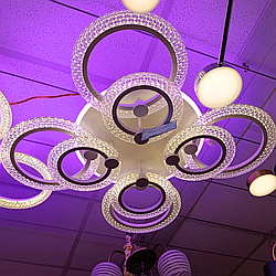 Яскрава люстра Led з пультом SVET 144W до 20 кв.м колір Білий SC-2104A/4+4C WH