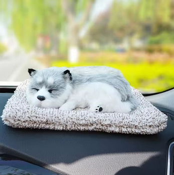 Іграшка на торпеду автомобіля у вигляді собаки Хаскі