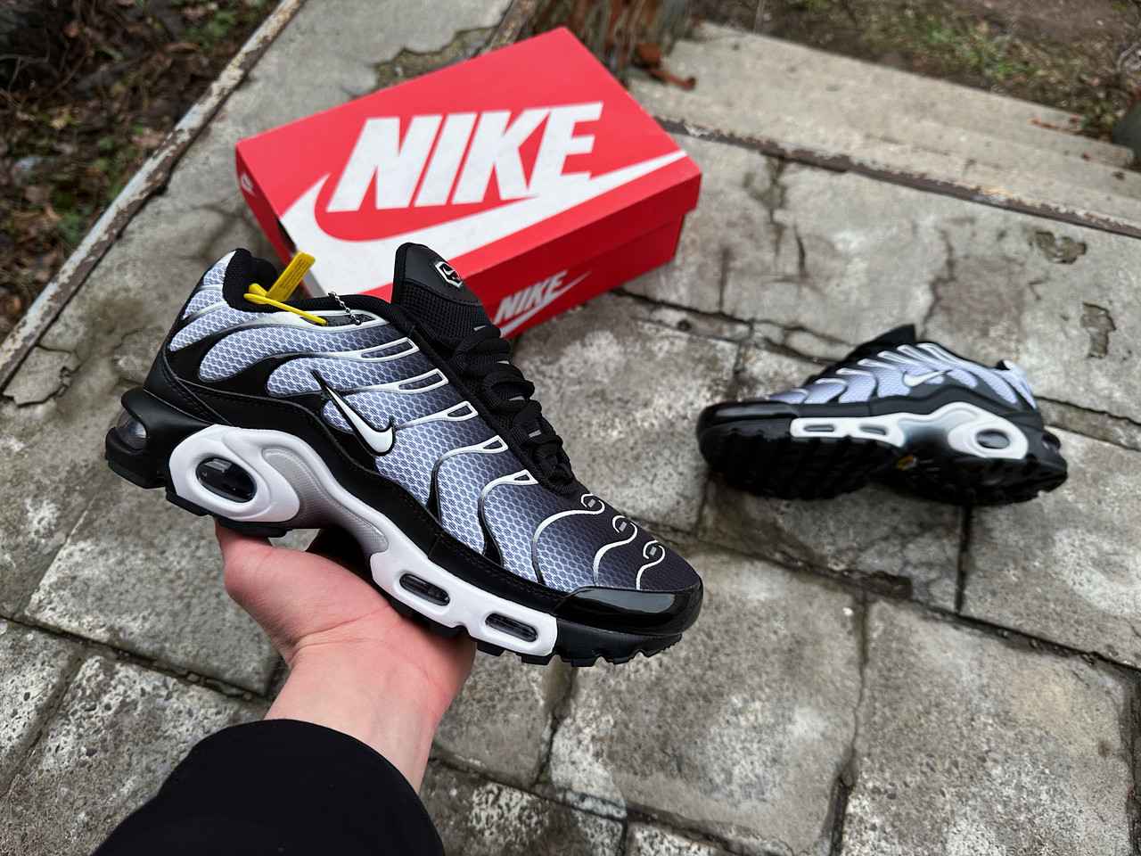 Чоловічі кросівки Nike Air Max Plus TN Grey чорні з сірим