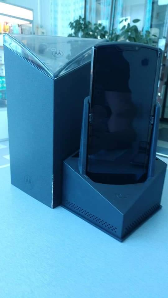 Motorola RAZR 2019 Новий