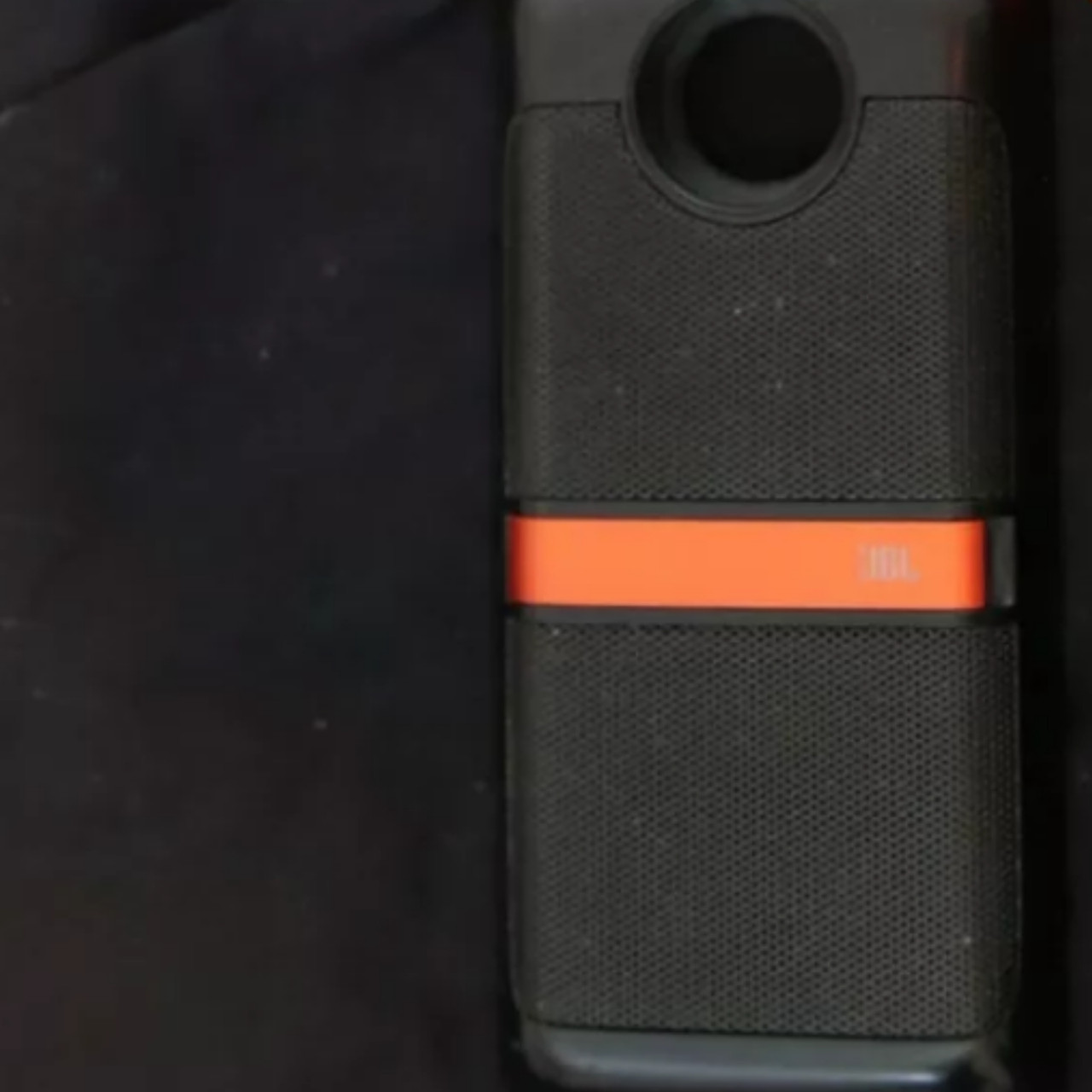 JBL Soundboost Moto Mod, Колонка Moto Z. б.до