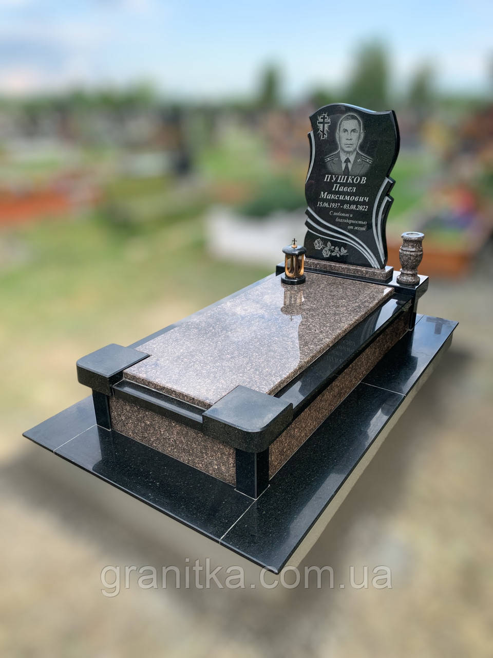 Памятник одинарний чорно-зелений граніт 121