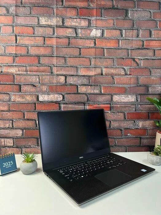 Б/в Ноутбук Dell Precision 5520 15.6" 1920x1080| Core i7-7820HQ| 32 GB RAM| 512 GB SSD| Quadro M1200 4GB