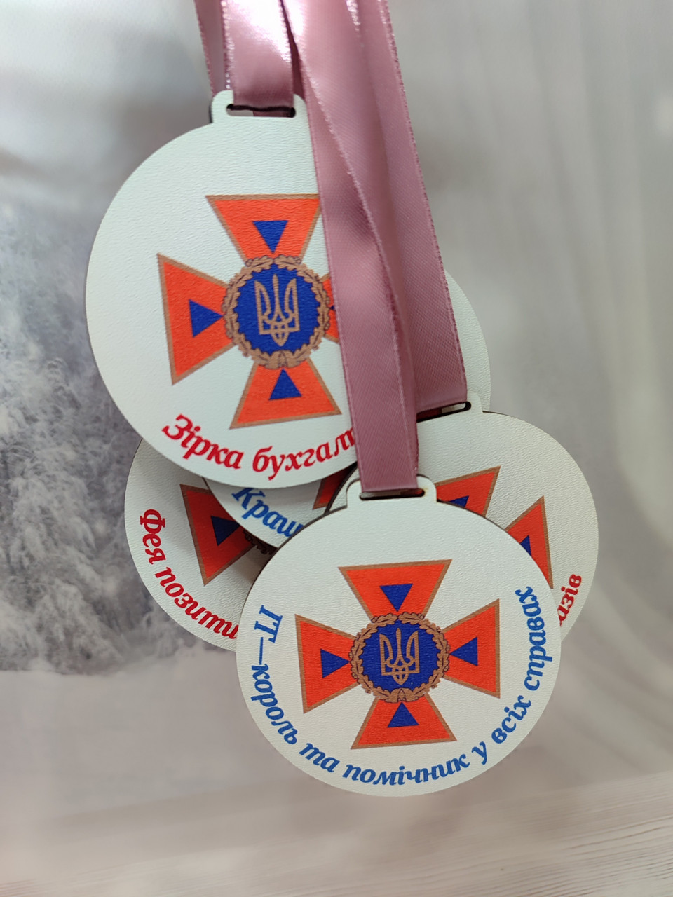 Дерев'яна сувенірна медаль з логотипом на корпоратив, фото 1