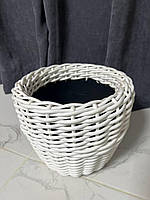Білий ротанговий кошик