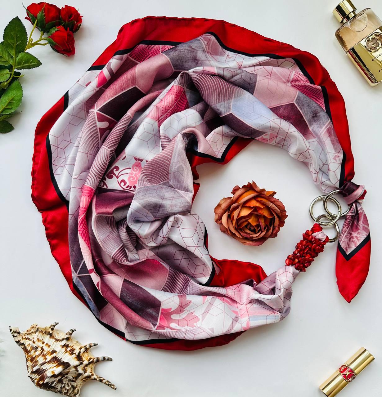 Дизайнерська шийна хустка My Scarf "Рокова пристрасть" 90 на 90 см прикрашена справжнім коралом