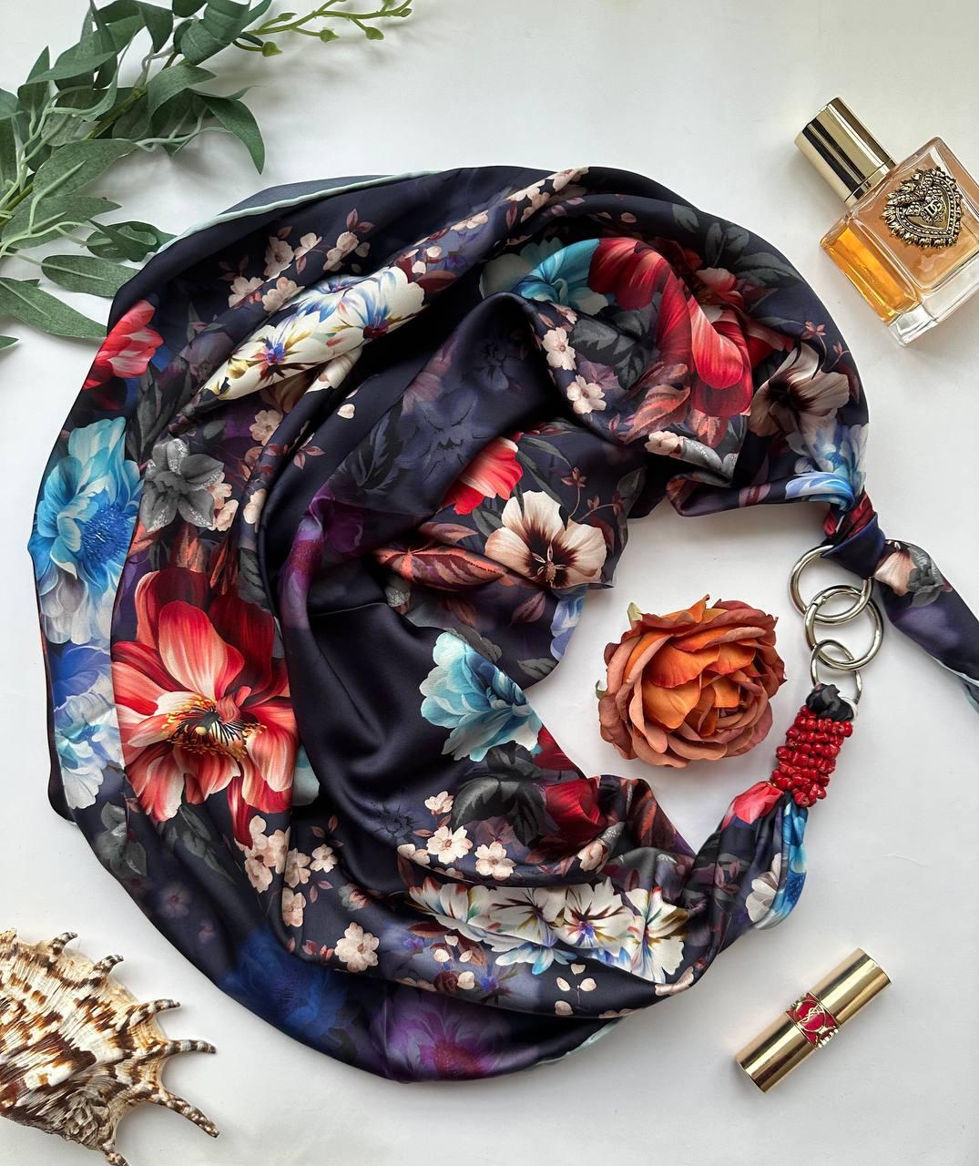 Дизайнерська шовкова хустка My Scarf "Українська ніч" 90 на 90 см, Преміу ВІП колекція, прикрашена коралом