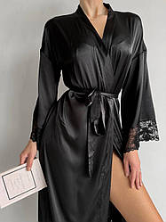 Жіночий шовковий чорний халат з мереживом