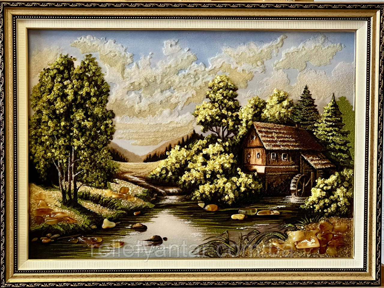 Картина - пейзаж з бурштину "Млин" 30*40 см