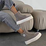 Жіночі зимові кросівки хайтопи в бежевому кольорі з натуральної замші, фото 6