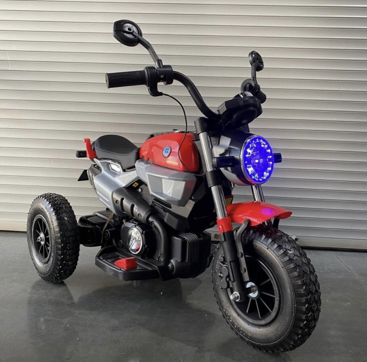 Дитячий мотоцикл BMW