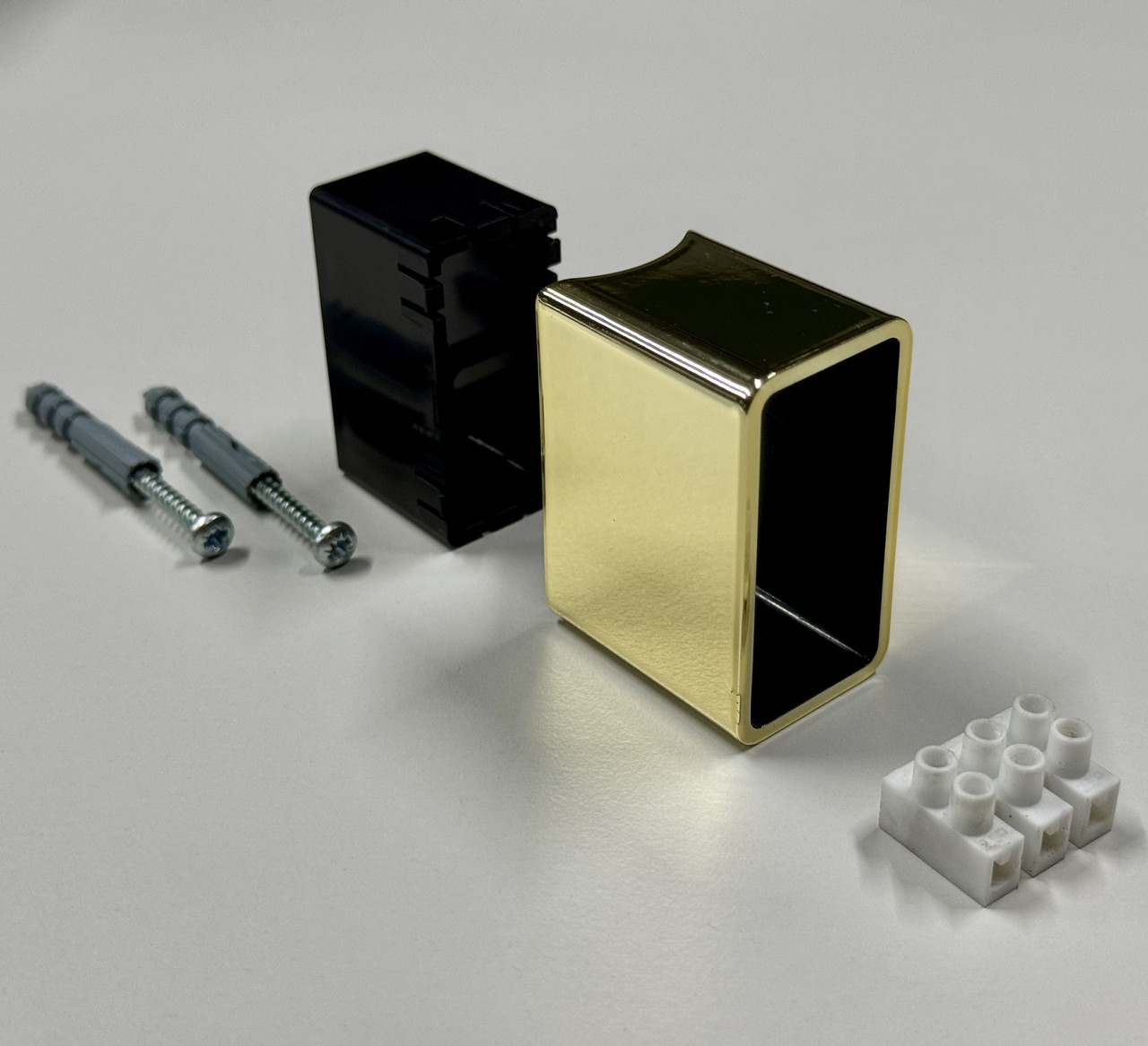 Модуль прихованого підключення до рушникосушарки Flyme серії Quadro Gold, фото 1