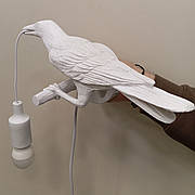 Білий настінний світильник "Ворона" на праву сторону 909-VXL8055R WH