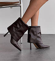 Жіночі демісезонні ботильони на підборі стильні коричневі екошкіра