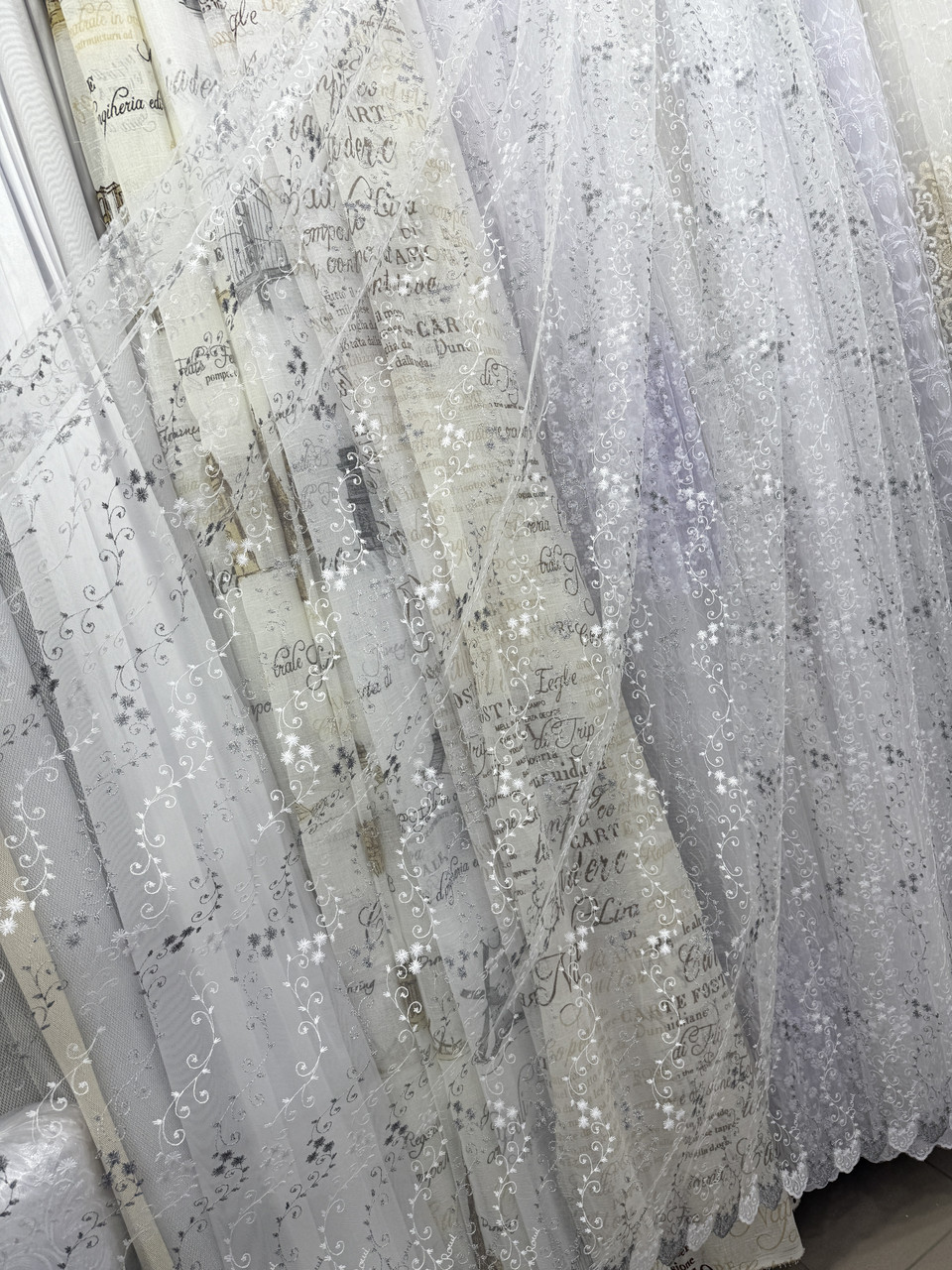 Якісний фатиновий тюль з вишивкою №81248 на відріз