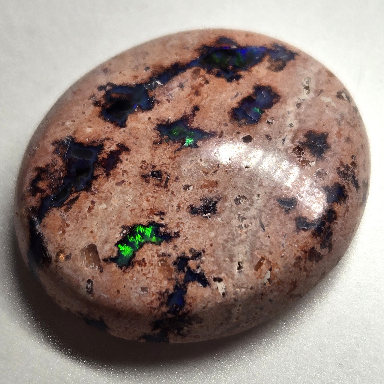 Опал матричний кабошон, природний ювелірний камінь для створення прикрас 28,5 ct