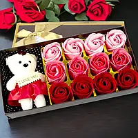 Набір подарунковий "Троянди з мила 12шт з Ведмедиком"