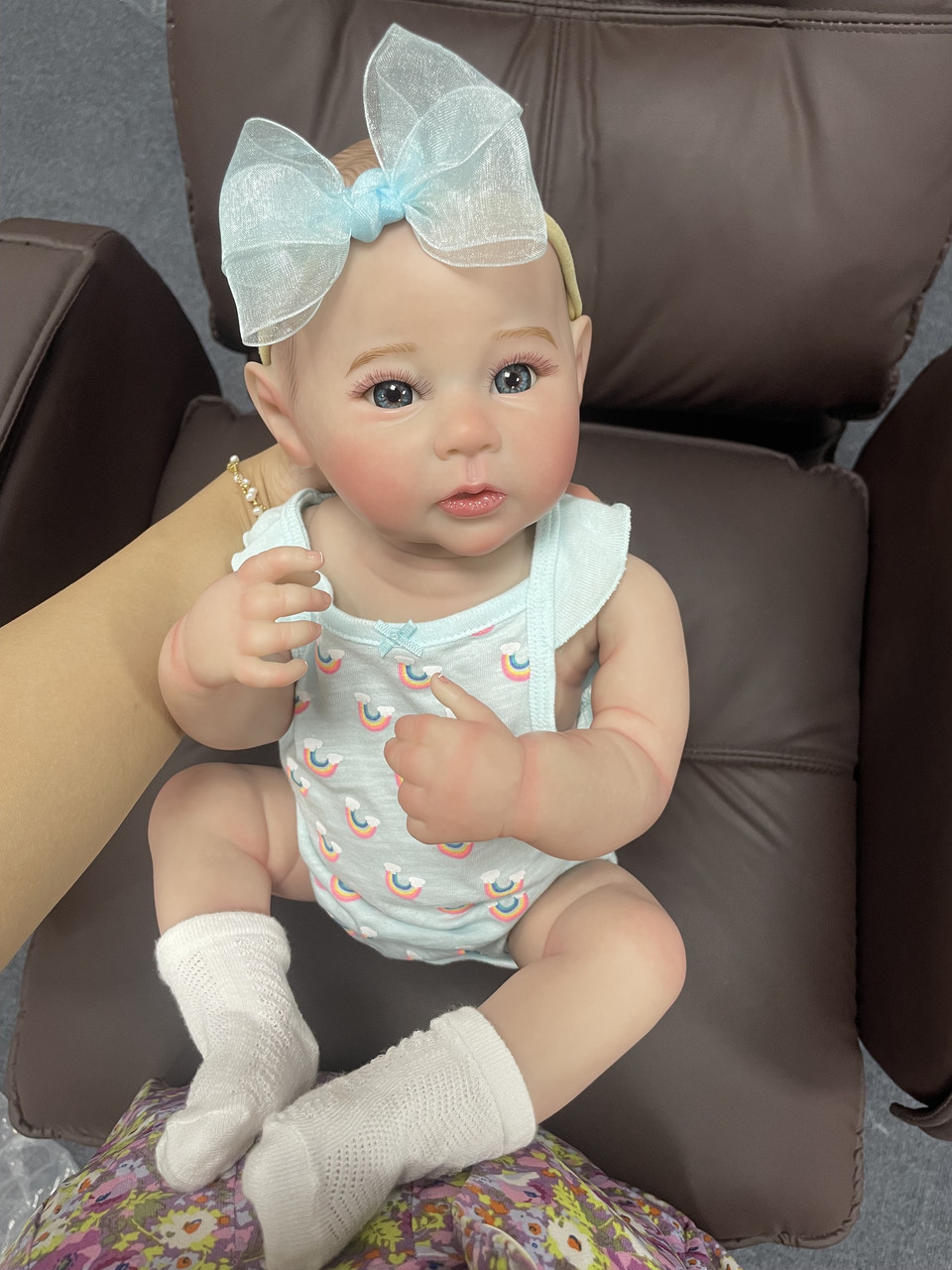 Реалістична лялька Реборн дівчинка OtardDolls вініл силіконова з відкритими очима як жива дитина 49 см