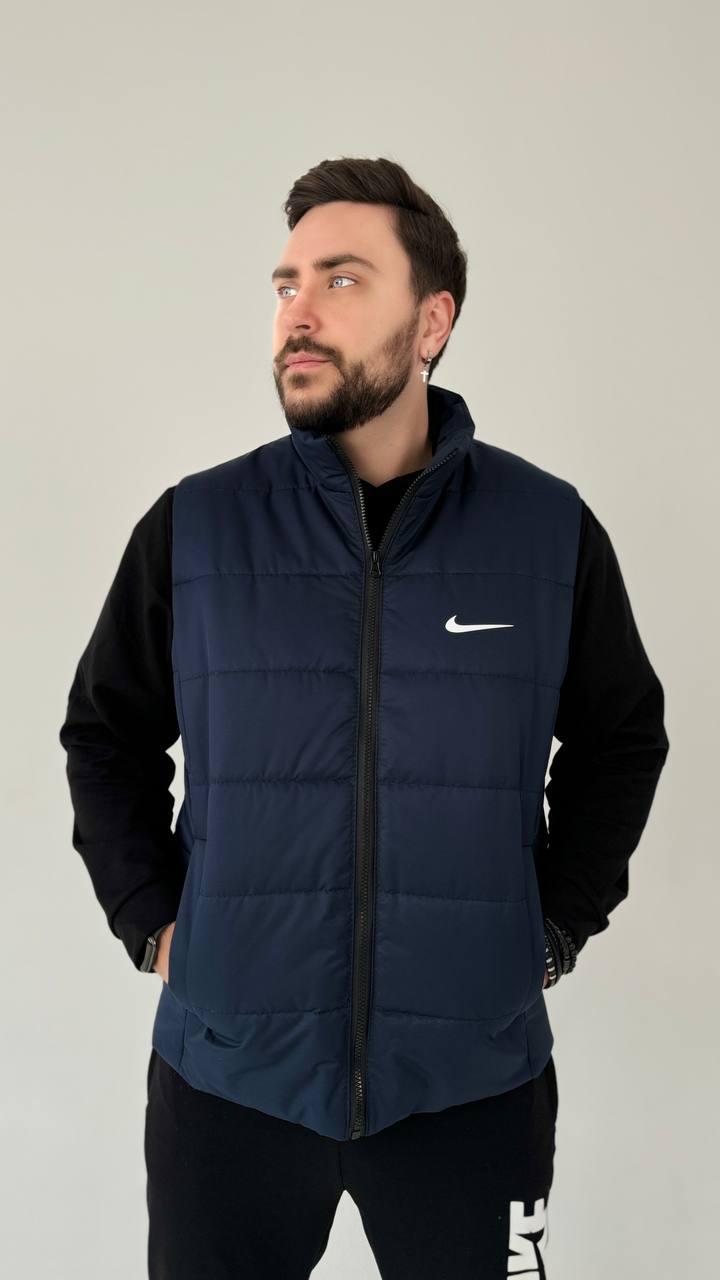 Чоловіча жилетка Nike синя без капюшона з плащівки Безрукавка Найк