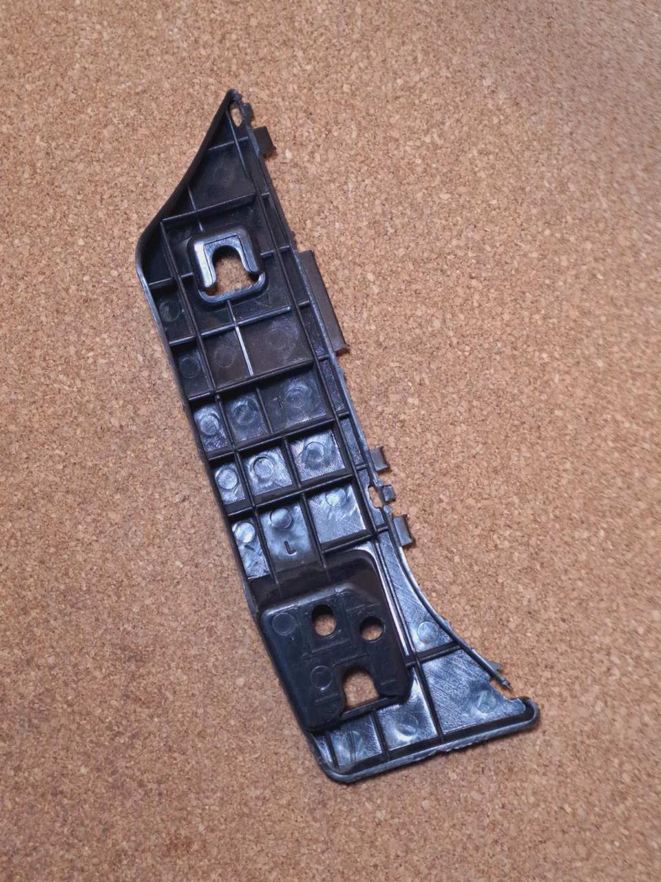 Кронштейн переднього бампера лівий Geely Emgrand EC7 , Джилі Емгранд ЕС7, фото 1