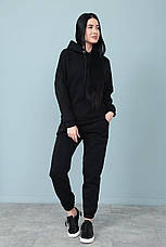 Жіночий теплий чорний спортивний костюм на флісі з капюшоном і кишенями кенгуру "WhyNot" весна осінь, фото 2