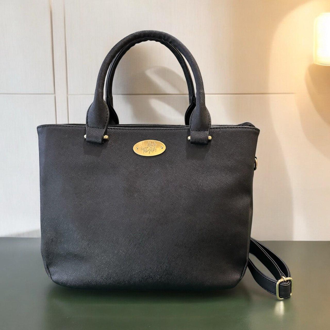 Сумка жіноча Betty Pretty з штучної шкіри чорна 858RBLK
