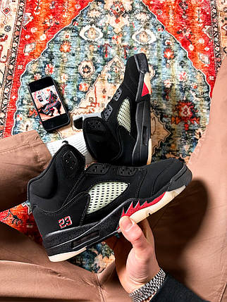 Зимові Чоловічі Кроссовки Nike Air Jordan 5 Retro Gore-Tex / Найк Аїр Джордан 5 Ретро Гор Текс Чорні з Червоним, фото 1
