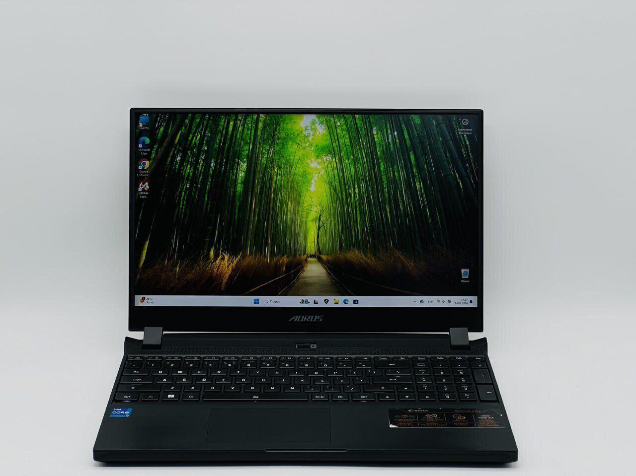 Б/в Ігровий ноутбук Gigabyte Aorus 15P 15.6" 1920x1080| i7-11800H| 32GB RAM| 480GB SSD| RTX 3070 8GB