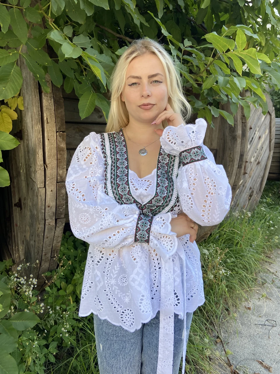 Жіночі вишиванки з мереживом, Елегантна жіноча вишиванка, Блузка національного стилю