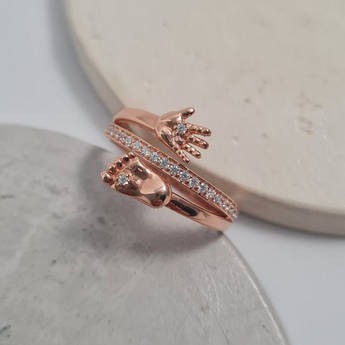 Каблучка позолочена зі срібла ручка ніжка з фіанітами