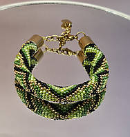 Зелений браслет з японського бісеру