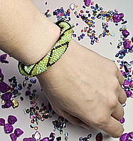 Зелений браслет з чеського бісеру