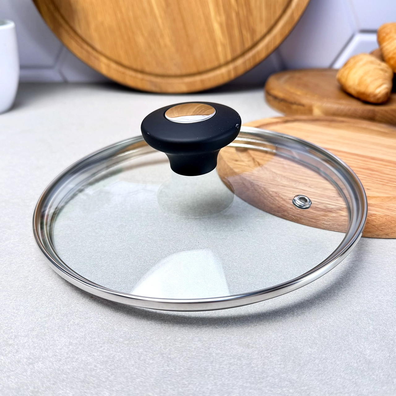 Кришка універсальна скляна 18 см з металевим обідком Kamille