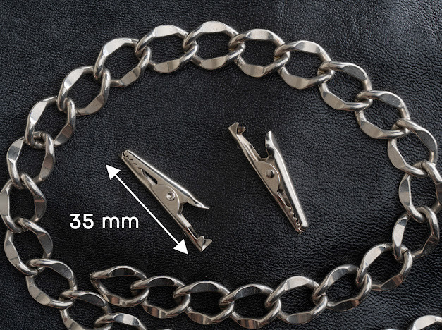 Затискач для значків. 35мм